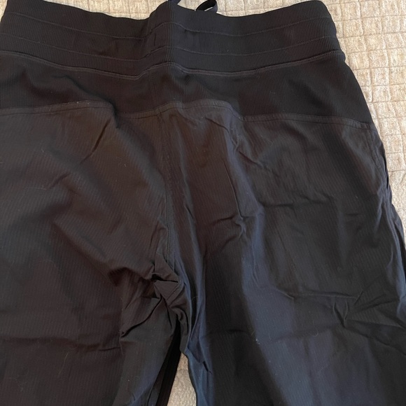 Lulu jogger - Picture 4 of 4